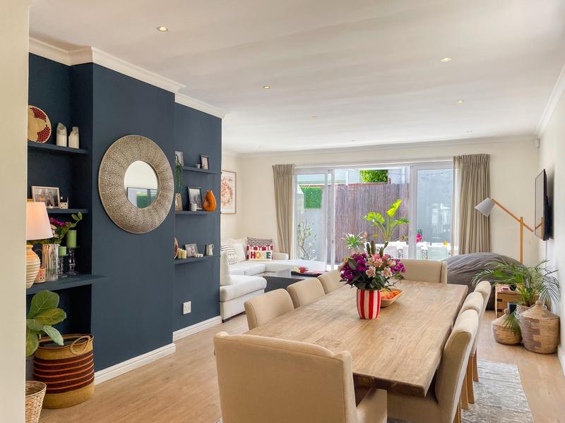 4 Bedroom Property for Sale in Sea Point Western Cape